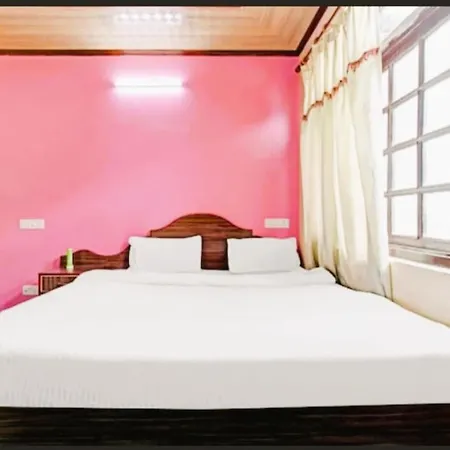 Hotel Nishat Lake View Resorts Srinagar-2