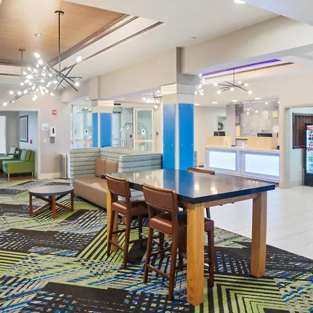Holiday Inn Express And Suites Stroudsburg-Poconos By Ihg-3