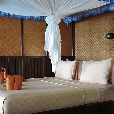 Phi Phi Relax Beach Resort-3