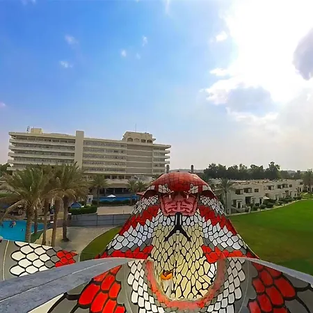 Radisson Blu Hotel & Resort, Al Ain-2