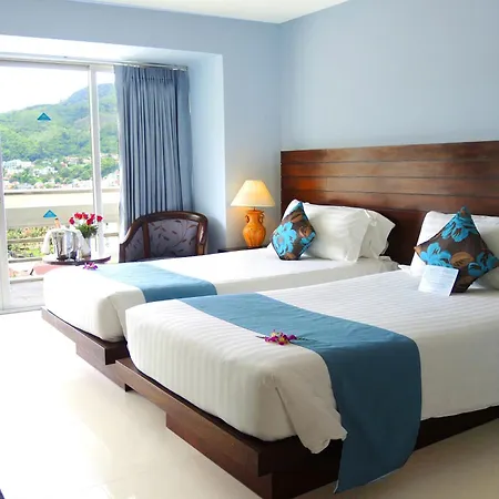 Andaman Beach Suites Hotel, Patong Phuket-3