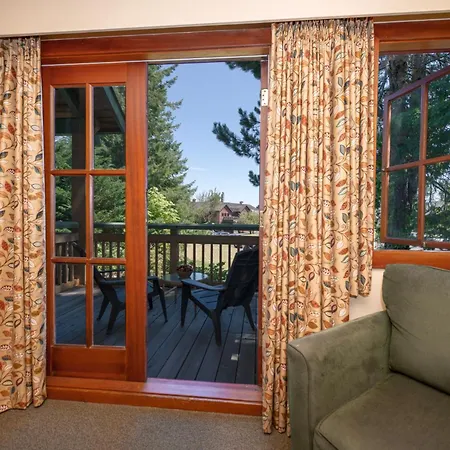 Painter'S Lodge-3