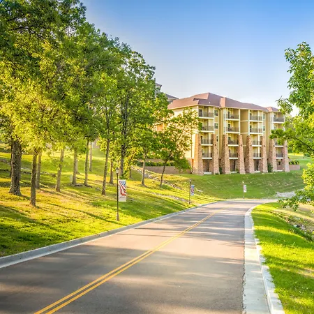 Lodge Of Four Seasons Golf Resort, Marina & Spa-2