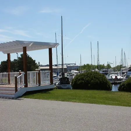 Barkers Island Inn Resort & Conference Center-3