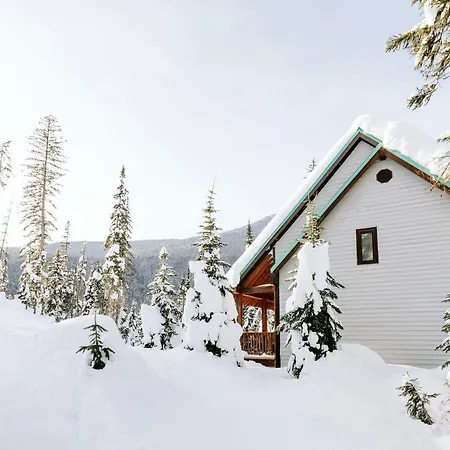 Emerald Lake Lodge-3