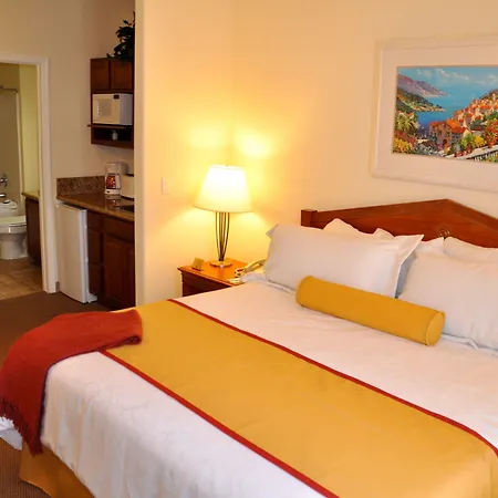 Club De Soleil All-Suite Resort-2