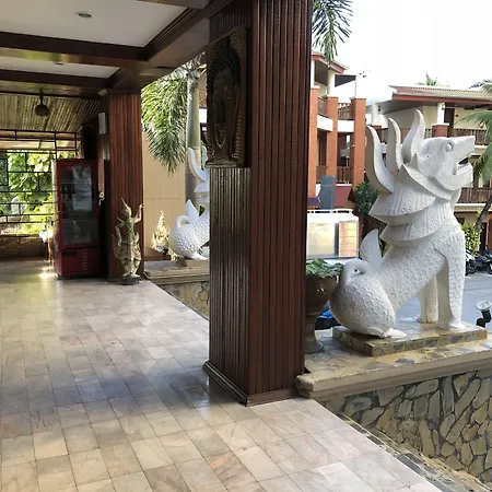 Club Bamboo Boutique Patong Beach Resort-3