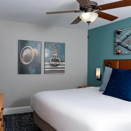 Club Wyndham Riverside Suites-3