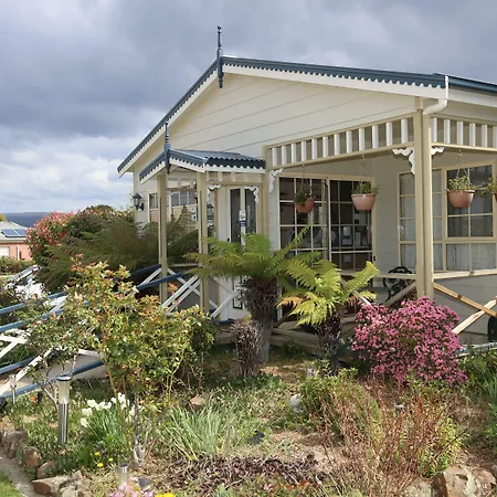 Swansea Cottages & Lodge Suites-3