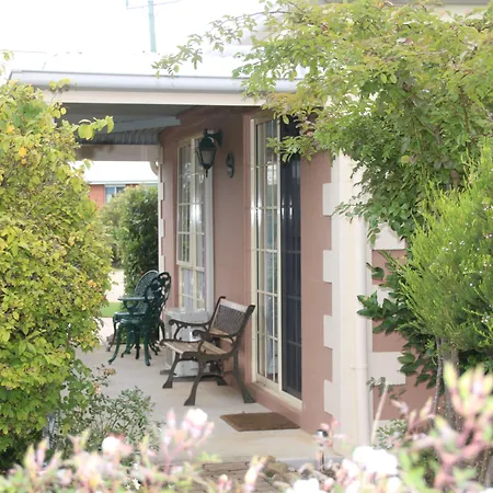 Swansea Cottages & Lodge Suites-2