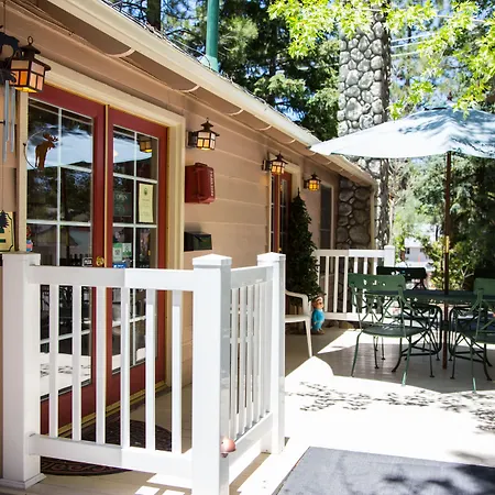 Sleepy Forest Cottages-2