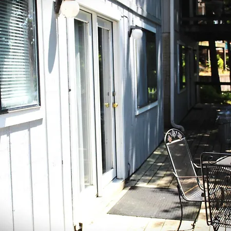 Rock Harbor Resort And Motel-3