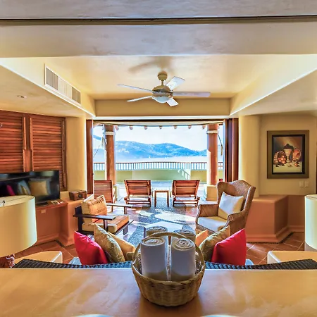Hilton Grand Vacations Club Zihuatanejo-2