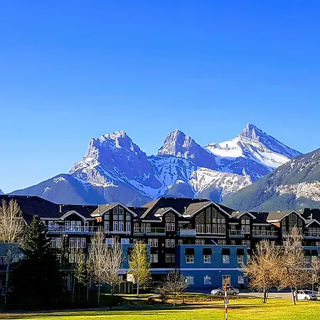 Sunset Resorts Canmore And Spa-3