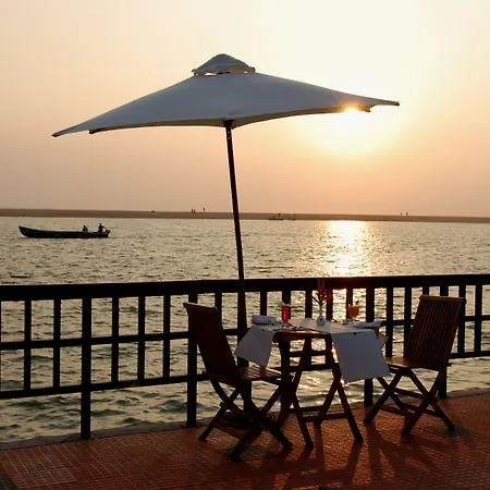 Estuary Sarovar Premiere Poovar Island-2