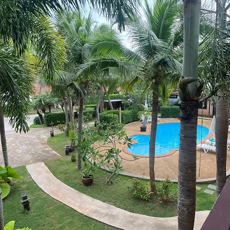 Lanta Seafront Resort-3