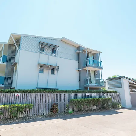 Ramada Encore By Wyndham Whale Cove-3