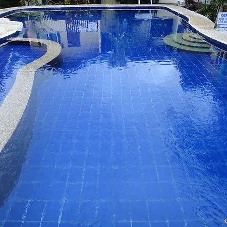 Blue Lagoon Inn & Suites-3