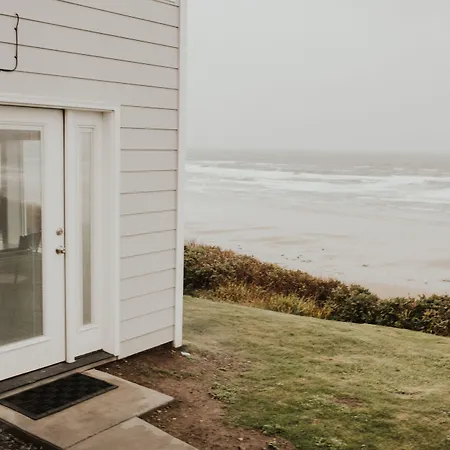 Nye Beach Cottages-2