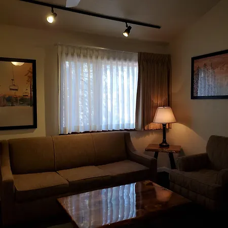 Getaways At Snow Lake Lodge-3