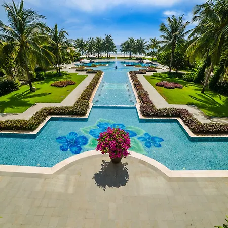 Olalani Resort & Condotel-3