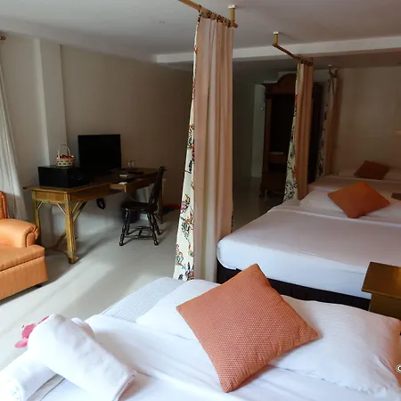 Momo Beach House-2