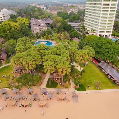 Botany Beach Resort Pattaya-2