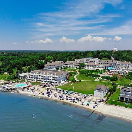 Water'S Edge Resort & Spa-3