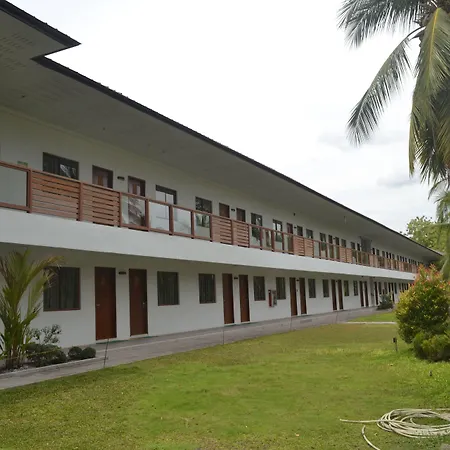 London Beach Resort And Hotel-3