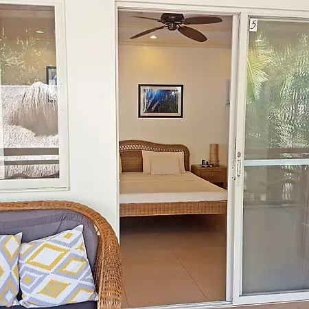 Mike'S Dauin Dive Resort-2
