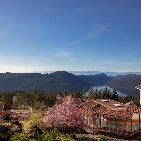 Villa Eyrie Resort-2