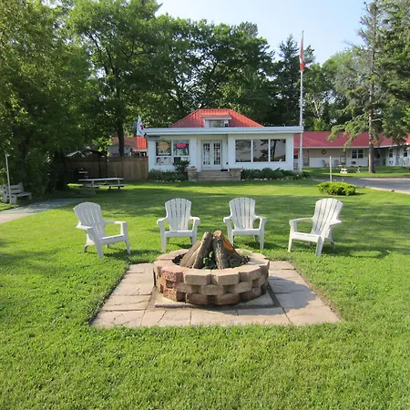 Balm Beach Resort And Motel-2