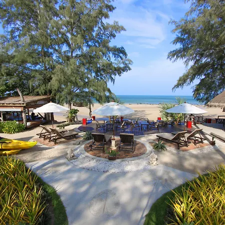 Lanta Castaway Beach Resort-3