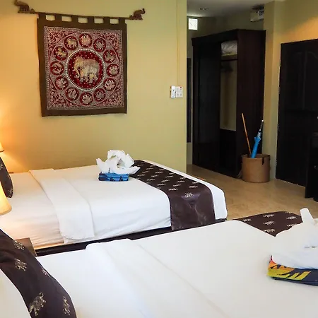 Lanta Castaway Beach Resort-2