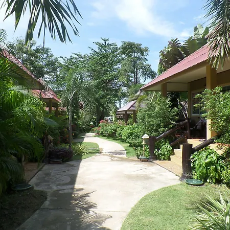Lanta Castaway Beach Resort-2