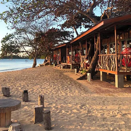 Crusoe Cabins Casobe-3