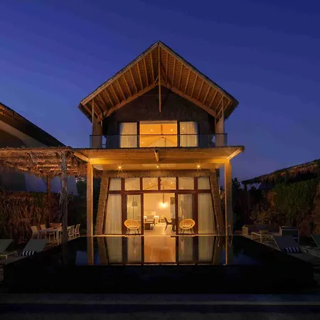 Anantara World Islands Dubai Resort-2