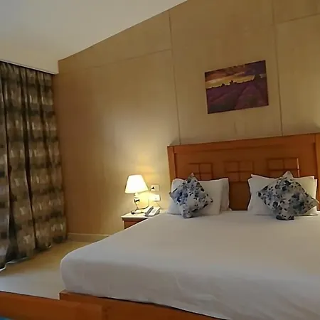 Hawaii Caesar Dreams Resort And Aqua Park - Families And Couples-3