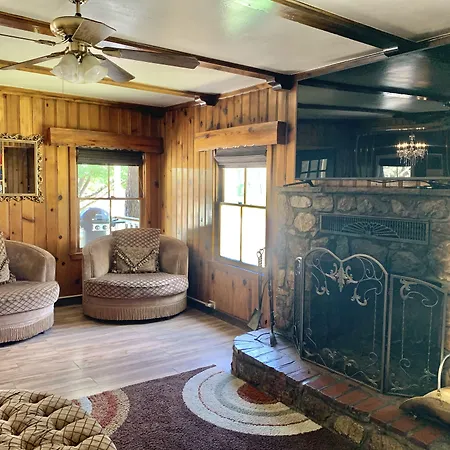 Grey Squirrel Resort-2