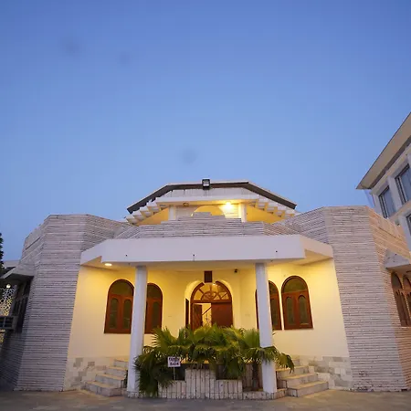 Stardom Resort Jaipur-2