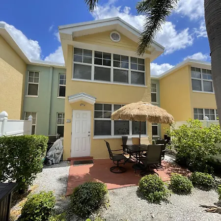 Barefoot Beach Resort-3