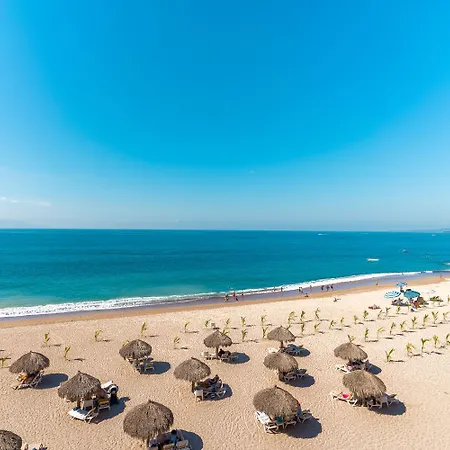 Krystal Vallarta-2