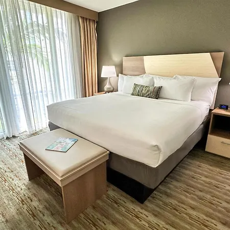 Best Western Plus Atlantic Beach Resort-3