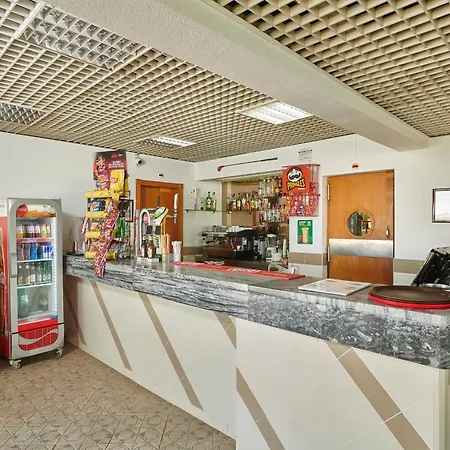Hotel Apartamento Do Golfe-3