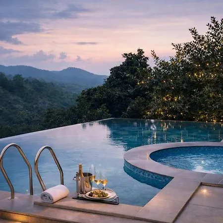 The Sky Imperial Pavoreal Jungle Resort-3