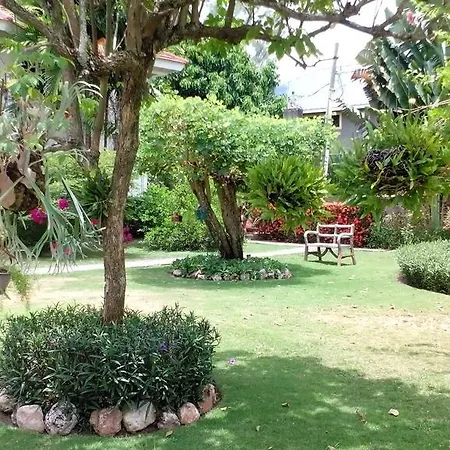 Pipers Cove Resort-2