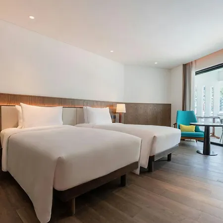 Le Meridien Phuket Beach Resort-3