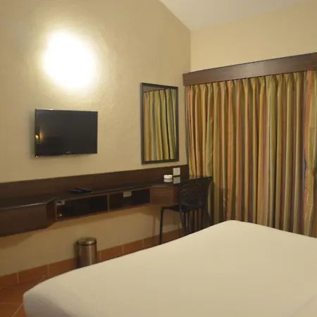 Green Pastures - A Hill Country Resort-2
