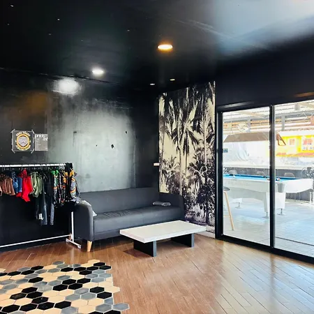 1715 House - White Rhino-3