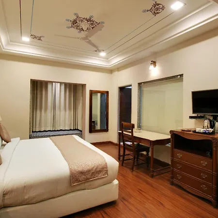 Kumbhalgarh Fort Resort Pure Veg-2